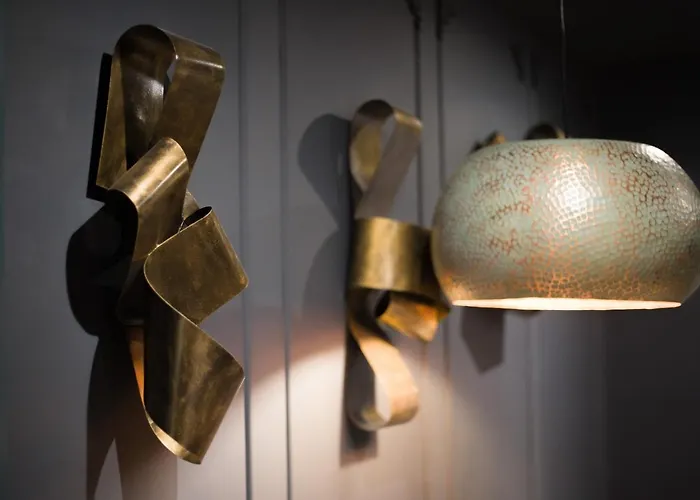 The At Castle * Cill Airne