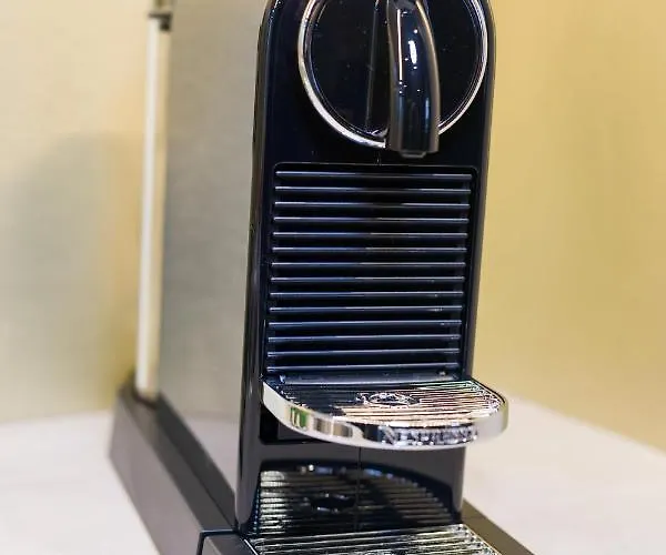 The At Castle * Cill Airne